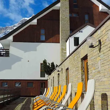 In Cervinia Due *