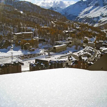 Apart Otel In Cervinia Due *